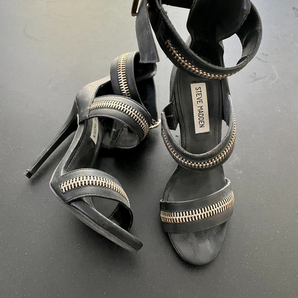Steve Madden Mourow Heels